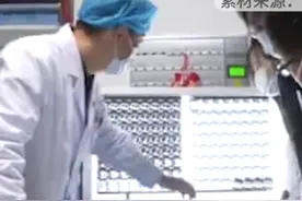 老人脑出血联系不上亲属，急救主任：先救治后付费视频封面