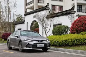 打破常规，科技加持下的8代凯美瑞 | CAR REVIEWS图片