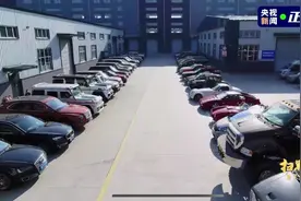 悍马宾利百辆豪车画面曝光，涉黑“电老虎”生日宴上被呼万岁图片