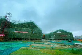 超山东麓杭州百联奥特莱斯十一前开张，为啥人家没营业就“赚”2000万？图片