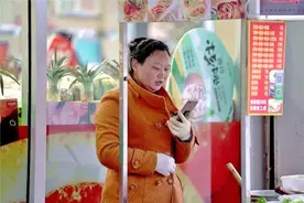 长沙51岁“煎饼姐”火了图片