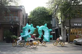 旧衣回收，让废旧材料“破茧成蝶”图片