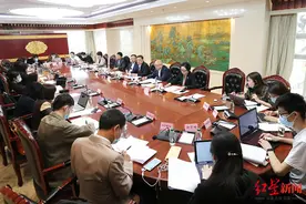 进校园的优秀读物是怎么选出来的？教育部答红星新闻图片