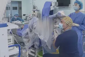 意大利医生在中国打疫苗视频封面