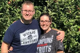 美国女子将儿子生在马桶里：以为排出了肾结石图片