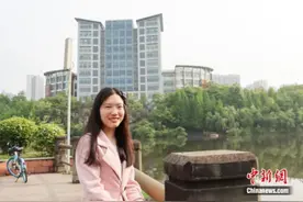 逆袭的“凳子姑娘”：没有腿，但有梦想图片