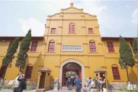 在云南陆军讲武堂，感受百年历史风采图片