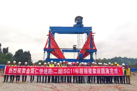 四川金简仁快速路SG11标段预制箱梁架设完成 将进入桥面施工图片