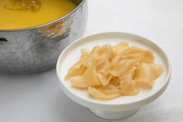 花胶 注意 2026年花胶食用前怎样处理最好