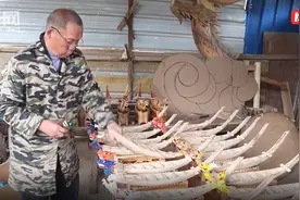 视频丨道县周承云：手工艺人的小龙船世界图片
