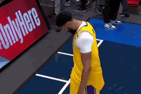 时隔两月复出贡献4+4，浓眉和湖人都需要时间图片