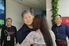 聋哑父亲走失13年流落四川 沈阳女儿不销户坚信他活着，一条视频让父女团聚图片