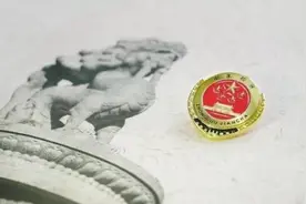 谎言就这样被拆穿了图片