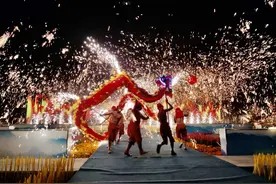 什么是铜梁火龙？“五一”到铜梁吃火锅看火龙图片