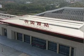红色印记|高铁为何在这个县拐了一道弯？视频封面