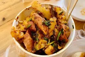 揪心！云南多地洋芋滞销！批发价几毛钱一公斤，堪称10年来最低图片