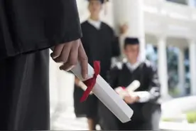 美国政府调整旅行限制，留美学子能返校了？图片