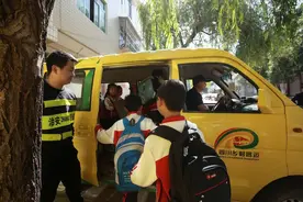 我为群众办实事丨绵阳市三台县：乡村运输“四线”开到群众“心坎里”图片