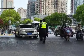 多图直击！新规首日，上海这条内环内道路交通流量降了两三成图片