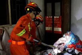 衣柜、床、洗衣机、车子……“白娘子”频繁出没，湖南人太难了……图片