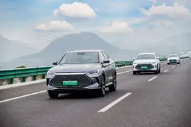 更接近纯电的驾驶感，体验不输两田，试驾宋PLUS DM-i图片