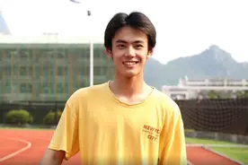 撞脸易烊千玺！桂林一高校男生意外走红！网友：我想去桂林读大学图片