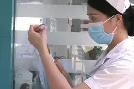 护士黄香：爱与责任一肩挑 守护生命勇担当图片