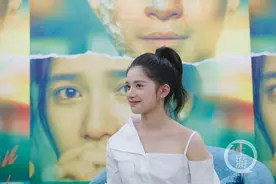 上游专访｜“风犬少女”张婧仪来渝宣传新片：重返大兴村打卡，未来还想“回家”拍戏图片