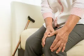 腿疼该看哪个科视频封面