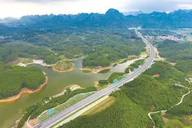 主体工程完成约95% 新柳南高速公路力争7月通车图片