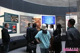寻找外事中的红色印迹｜丁肇中——心系祖国的美籍华裔物理学家图片