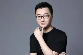 贝壳找房宣布：左晖为“永远的荣誉董事长”，彭永东接任董事长图片