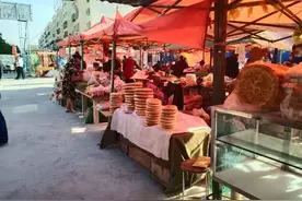 梨城37号小区里，连心百姓市场营业啦图片