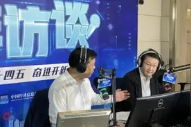 上海医保局长透露了！看病已经不用带卡，今后“本”也不用带→图片