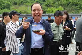 岚皋县：“神仙豆腐”让群众过上了“神仙日子”图片