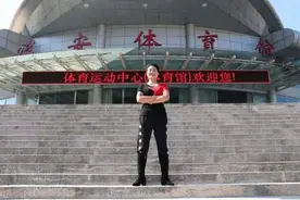 央视为她拍专题片，杭州这位广场舞一姐不简单！姐姐妈妈们全听她的图片