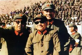 学党史·读原著 | 国防战略的调整图片