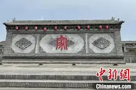 「网络媒体革命老区行」山西临县留在村史馆的“啃荒旧岁”图片