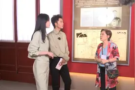 《寻声记》走进泰安：徂徕山十二女兵后人首聚 聆听“徂徕山上的快板声”改编《山东纵队进行曲》图片