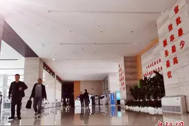 西北古商贸重镇青海西宁：争当“店小二”，锻造营商新“磁场”图片