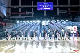 四川男子篮球联赛绵阳揭幕 成都队首战不敌凉山队图片