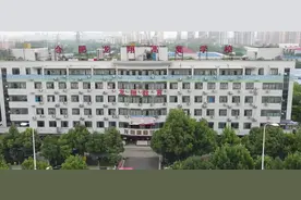 合肥龙翔高复学校招生简章发布！5人考上北大清华、两千学子跨进“双一流”图片