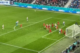 欧洲杯：俄罗斯主场0比3负于比利时图片