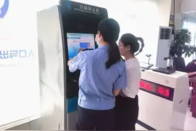 “身份证一下子就办好了”，怀化这个公安局添置身份证自助办证设备图片