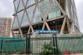 中弘破产资产清算追踪：“中弘大厦”招牌已拆除，“济南第一高”中弘广场找到新东家图片