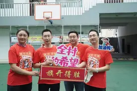 扬州中考首日考试顺利结束，看看考场外这些暖心故事图片