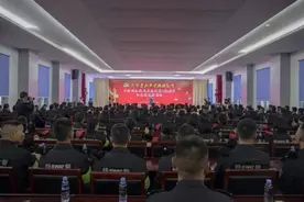 用声音的力量砥砺前行——州公安局举办红色诗歌朗诵会图片