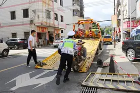 东莞谢岗：全面开展违法摩托车、超标电动车集中查缴行动图片