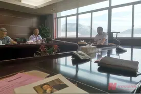 直击福耀玻璃股东大会：股东提及分红过高 曹德旺：可用分到的股息再买图片