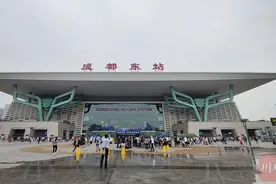 成都到自贡、泸州的高铁，真的开过来了！记者带你抢先体验图片